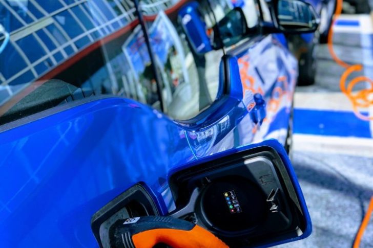 Electric car charging point installation midlands